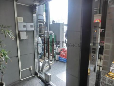 正面玄関