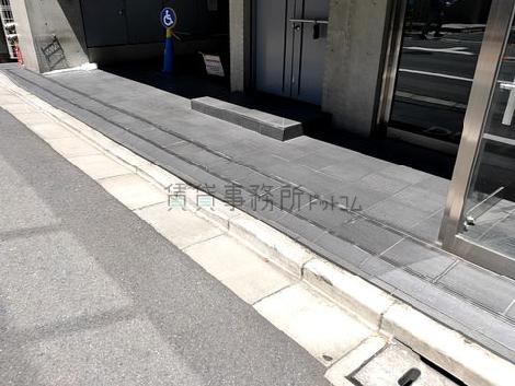 正面玄関