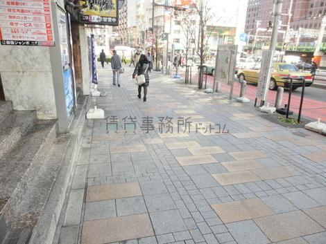 幅広い歩道