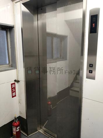 エレベーター
