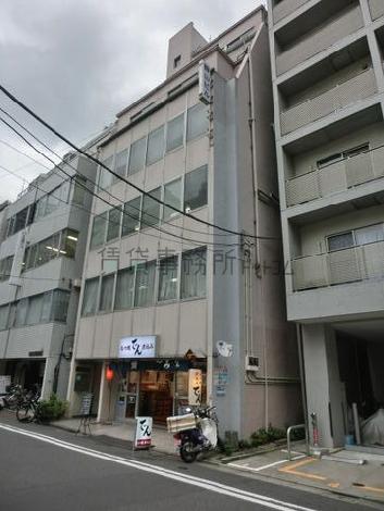 右側面から見た様子