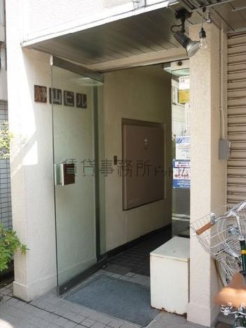 正面玄関