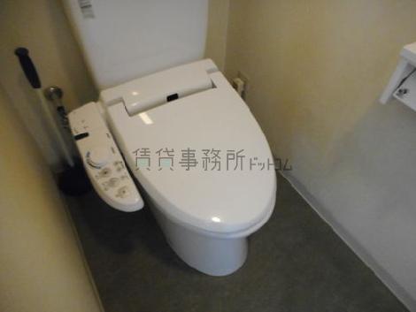 池袋ロイヤルビルのトイレ