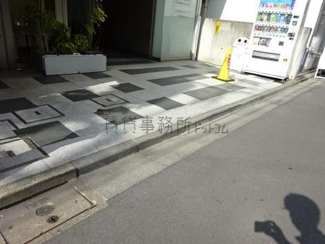正面玄関