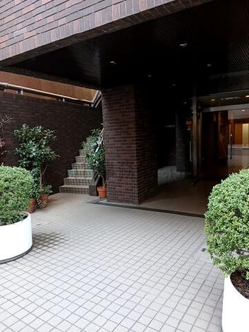 正面玄関