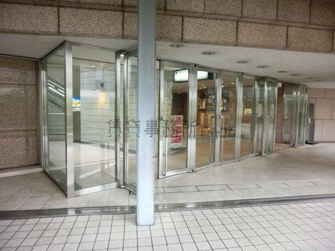 正面玄関