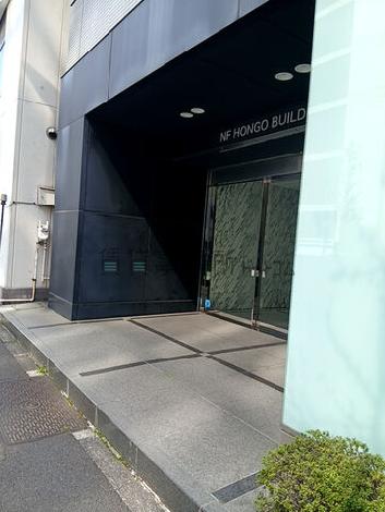 正面玄関