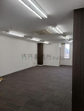 ロリエ四谷ビルの室内
