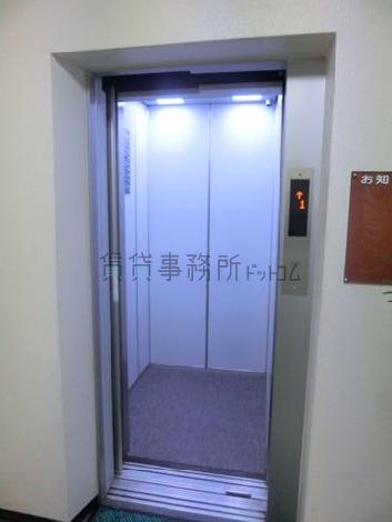 防犯カメラを設置