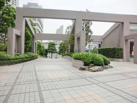 アーチのある出入り口