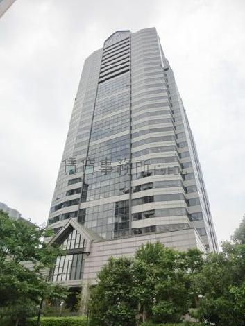 離れた場所でも見つけやすいです