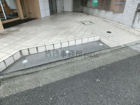 正面玄関