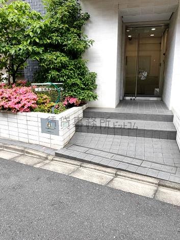 正面玄関