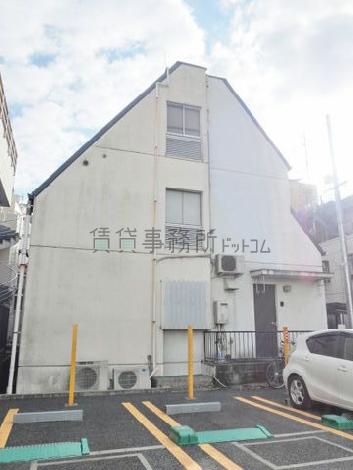 3面に隣接する建物がありません