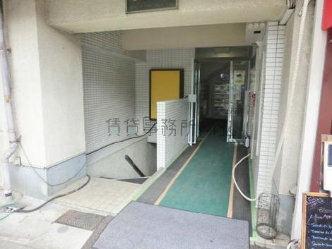 正面玄関
