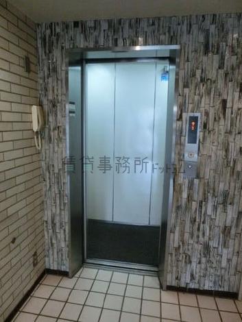 エレベーター