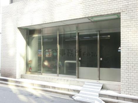 通用口前