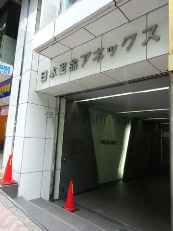 正面玄関