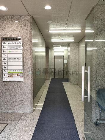 正面玄関