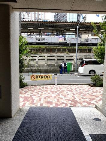 正面玄関