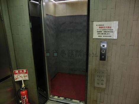 エレベーター
