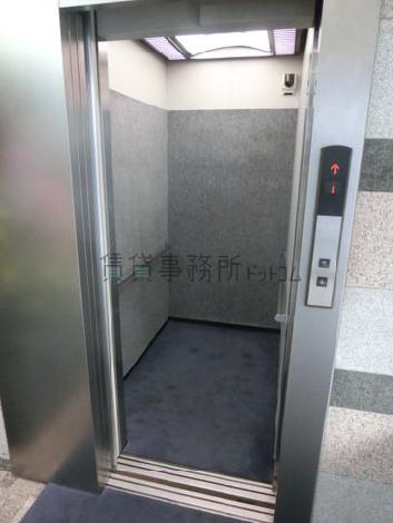 エレベーター