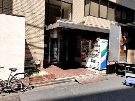 正面玄関