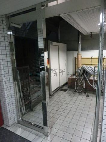 正面玄関