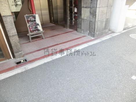 正面玄関