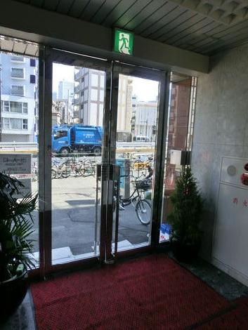 正面玄関