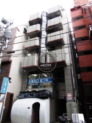 大塚キャリアビルの外観写真