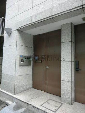 夜間用の通用口です