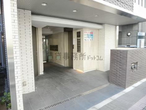 正面玄関