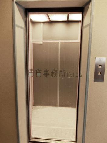 エレベーター