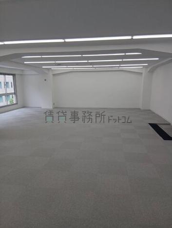 2東洋海事ビルの室内