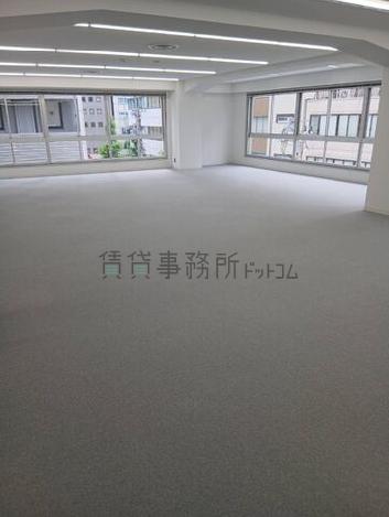 2東洋海事ビルの室内