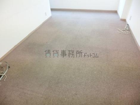 三恵ビルの室内