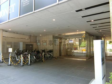 正面玄関