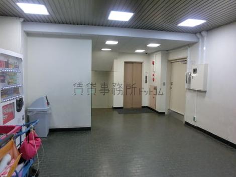 広く明るいエントランス