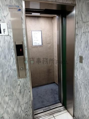 エレベーター