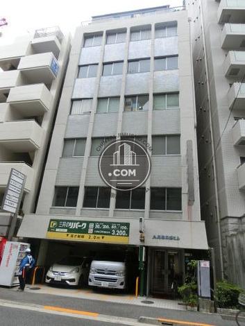 丸尾駐車場ビルの外観写真