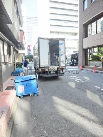 昭和通りへ連絡します