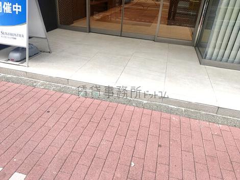 正面玄関