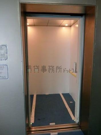 エレベーター