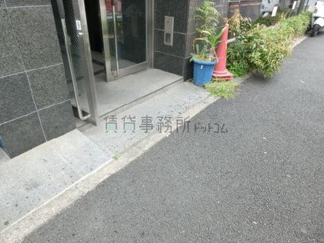 正面玄関