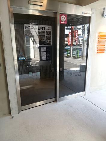 正面玄関