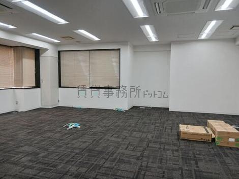 入居時は奥の荷物は撤去されます
