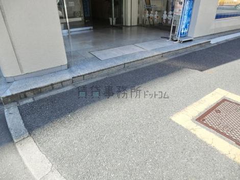正面玄関
