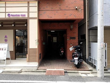 正面玄関