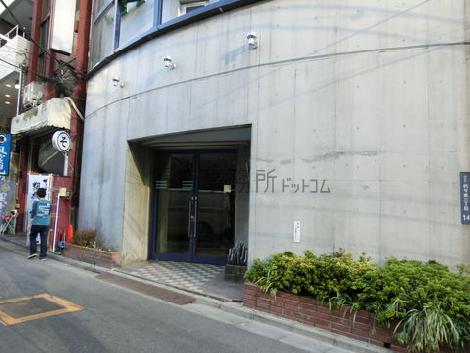 正面玄関